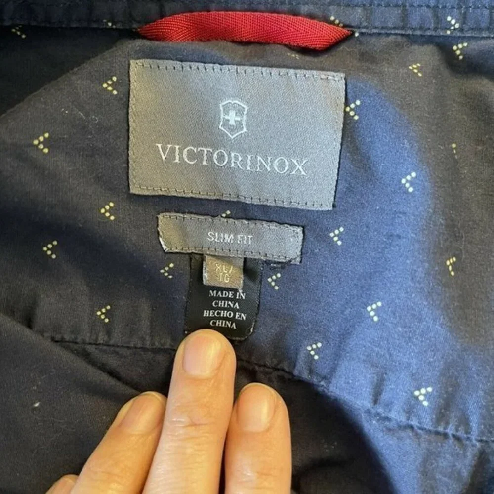 Victorinox Mens Button up Short Sleeve Print Shirt Size XL Blue Medium Slim Fit
